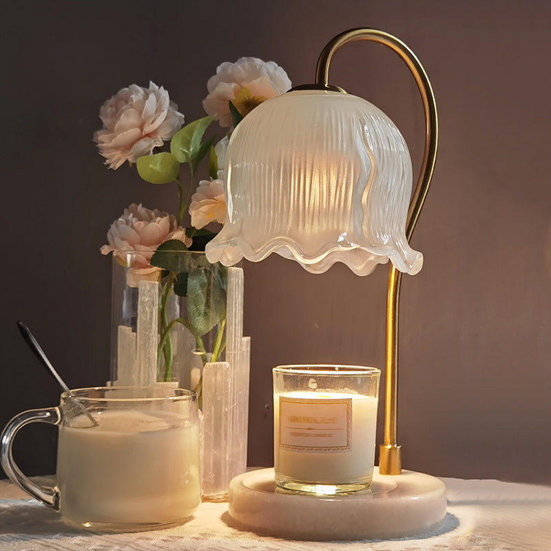 Lampe de chevet de fleur de cire de fleur