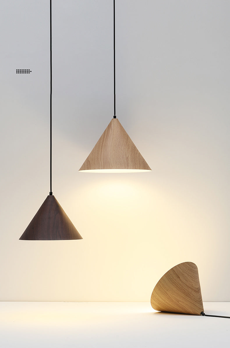 Bois moderne suspendu au plafond cône 1-Light Pendant Light pour salle à manger