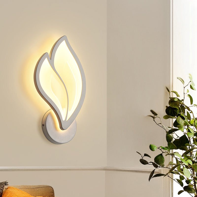 Lámpara de pared LED blanca acrílica en un estilo creativo moderno apliques de pared de hierro forjado para espacios interiores
