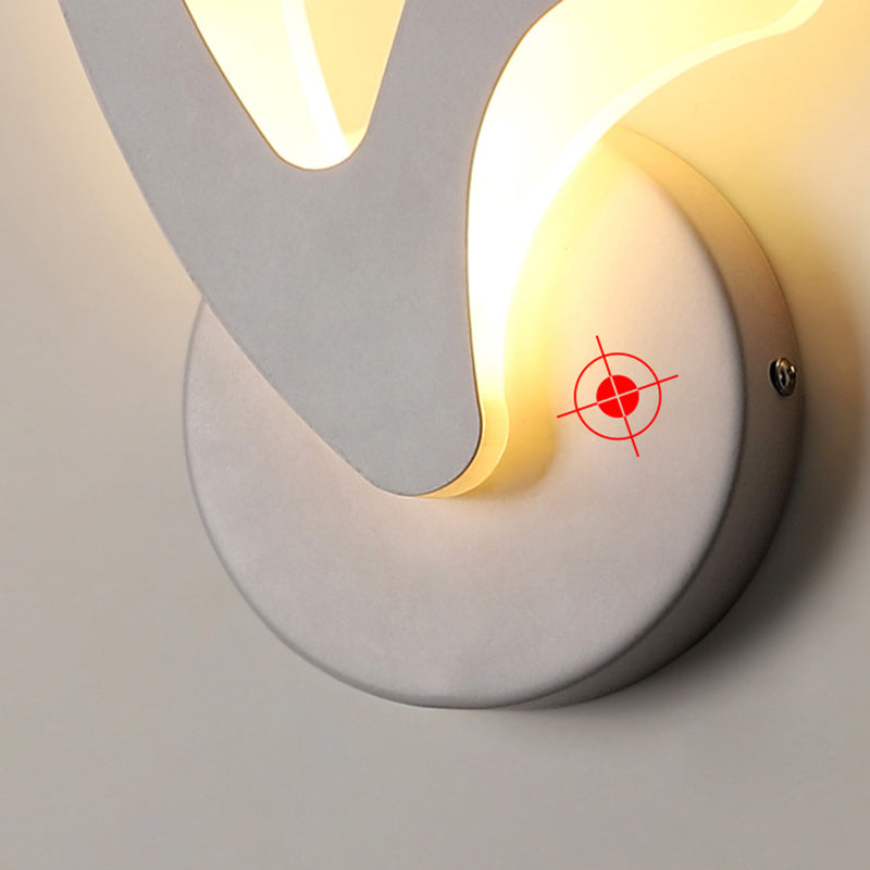 Lámpara de pared LED blanca acrílica en un estilo creativo moderno apliques de pared de hierro forjado para espacios interiores