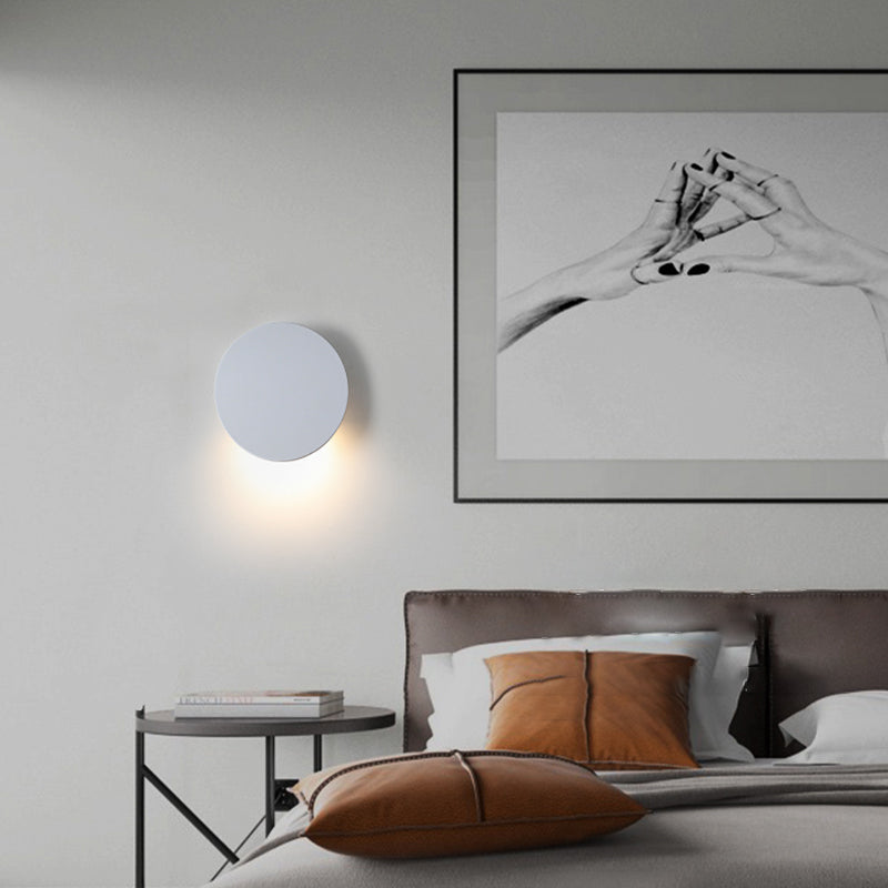 Circular LED Single Wall Lamp in Modern Simplicity Aluminium Wall Light for Interior Spaces