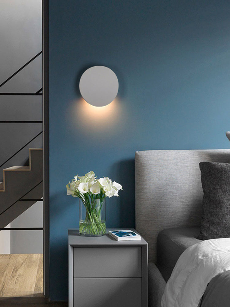 Circular LED Single Wall Lamp in Modern Simplicity Aluminium Wall Light for Interior Spaces