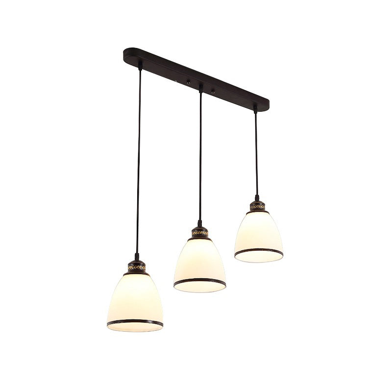 Lumière pendante noire à 3 légers en dôme en fer forgé moderne lampe suspendue avec une teinte en verre