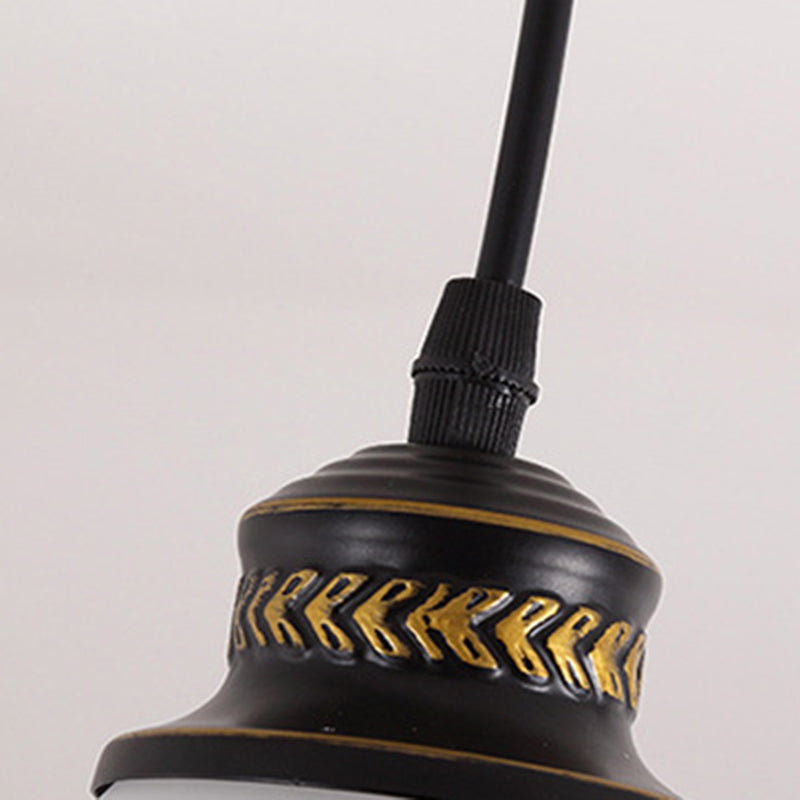 Lumière pendante noire à 3 légers en dôme en fer forgé moderne lampe suspendue avec une teinte en verre