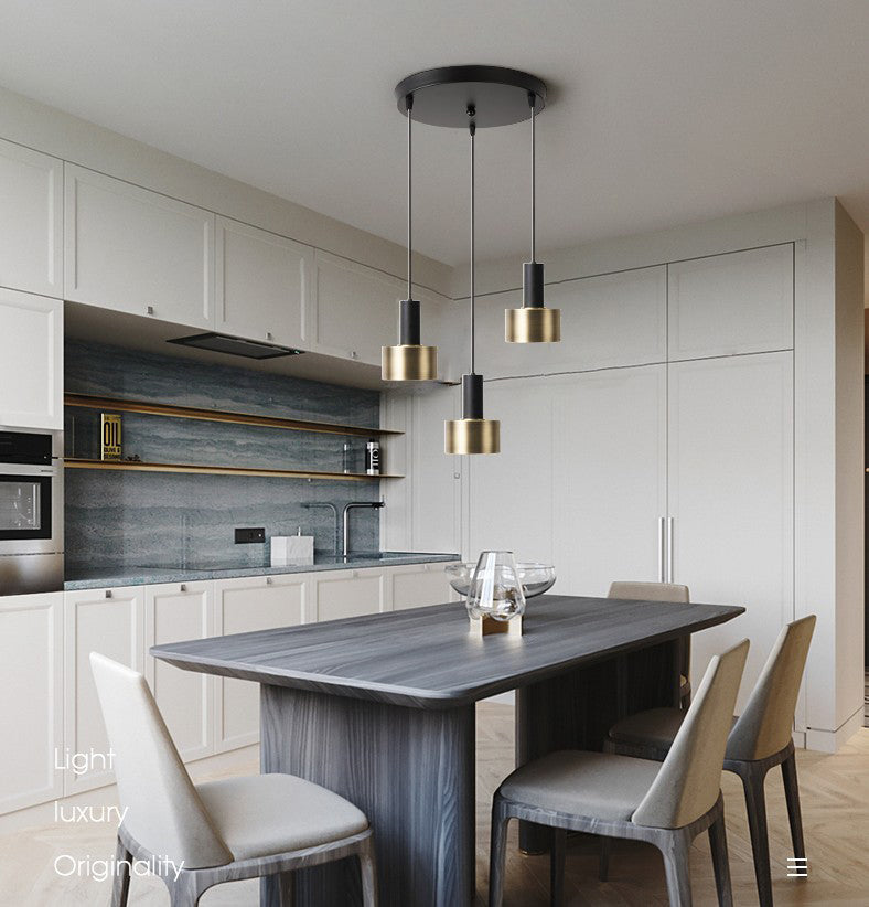 Lampe suspendue noire à 3 légers dans un pendentif en métal de style luxe moderne Lumière en métal pour salle à manger