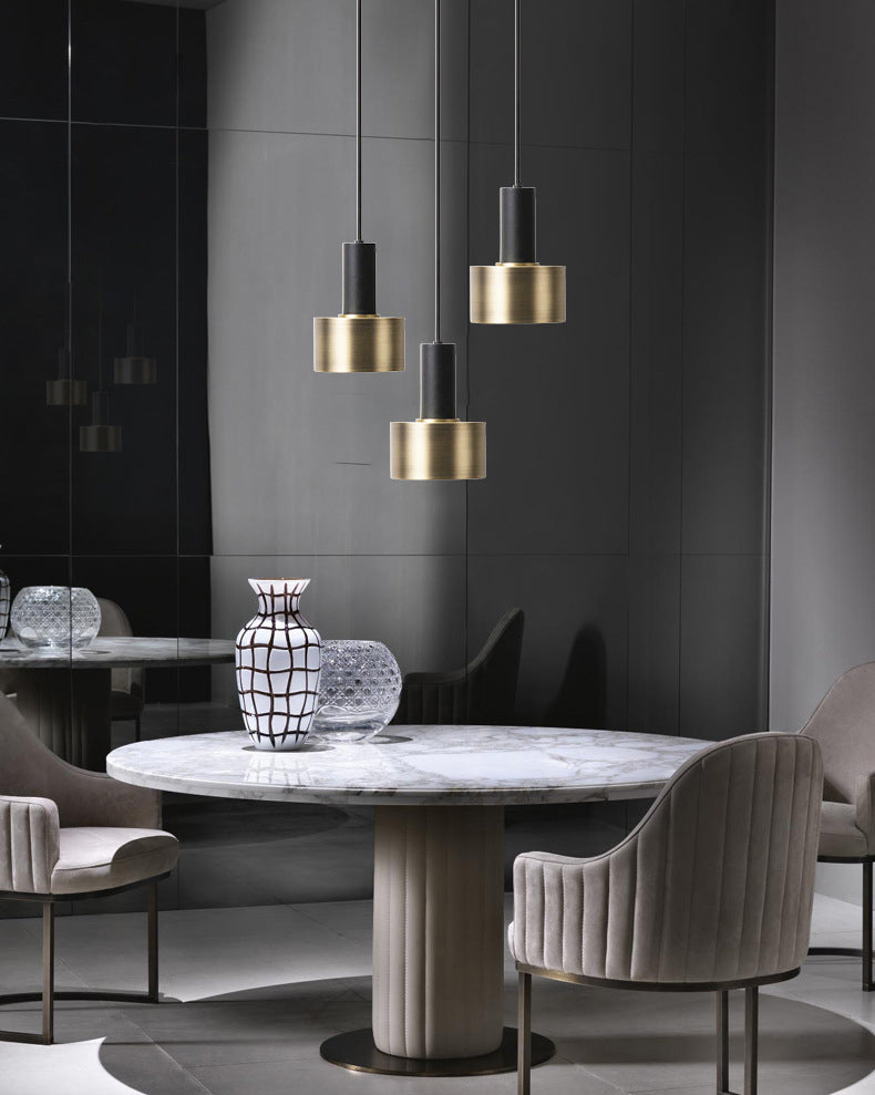 Lampe suspendue noire à 3 légers dans un pendentif en métal de style luxe moderne Lumière en métal pour salle à manger