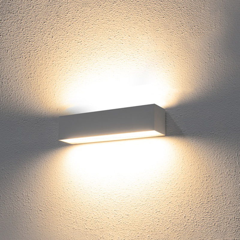 Modern Metal Wall Lighting 1-Light LED Outdoor Rectangular Sconce Light