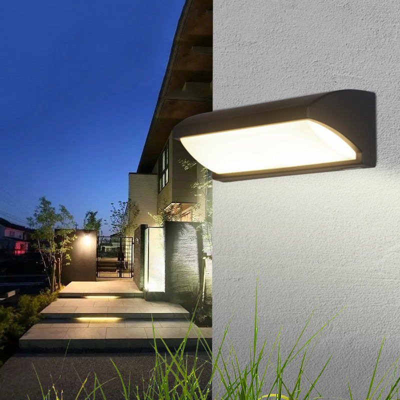 Geometric Shade Wall Lighting Modern Simple Style Metal 1 Light Sconce Light in Black and White