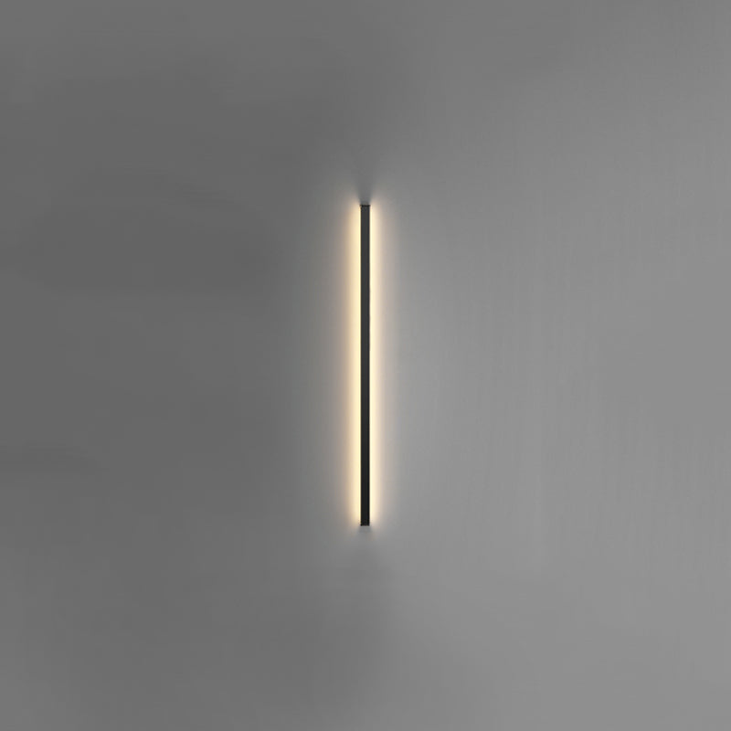 1-Light Linear Shade Wall Sconce Modern Style Metal Wall Lighting in Black