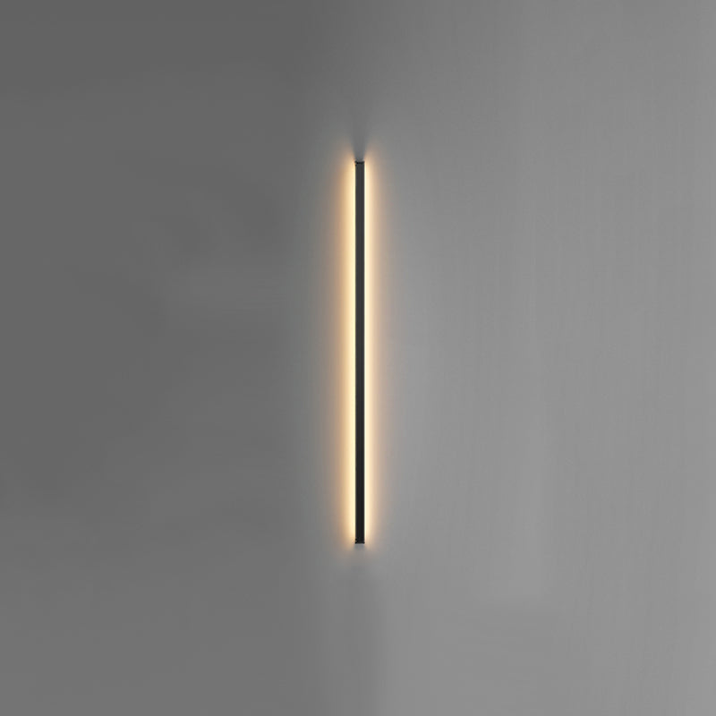 1-Light Linear Shade Wall Sconce Modern Style Metal Wall Lighting in Black