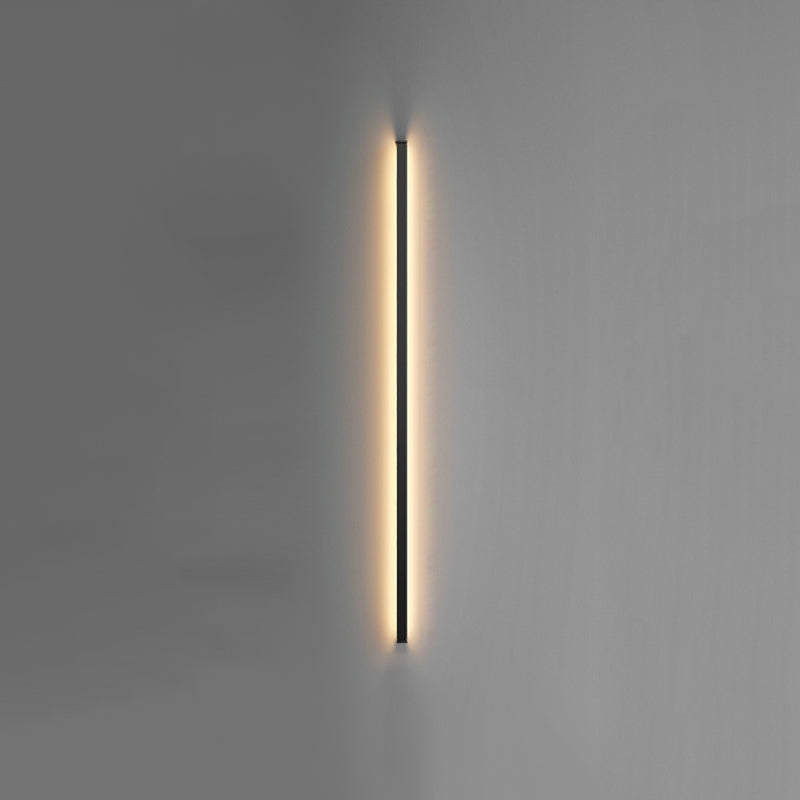 1-Light Linear Shade Wall Sconce Modern Style Metal Wall Lighting in Black