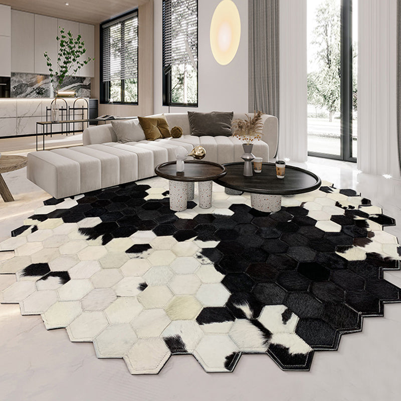 Creative Round Area Rug Geometric Print Splicing Carpet Handmade Cowhide Rug for Living Room