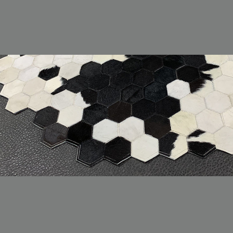 Creative Round Area Rug Geometric Print Splicing Carpet Handmade Cowhide Rug for Living Room