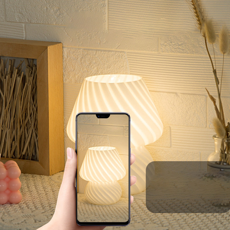 Ultra-modern Simplicity Gourd Table Lamp Hand-Blown Glass Nightstand Lamp for Bedroom