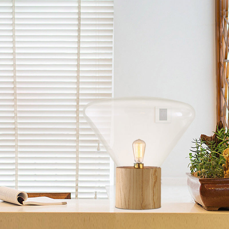 Lámpara de mesa de cono de simplicidad ultramoderna lámpara de vidrio transparente para el dormitorio