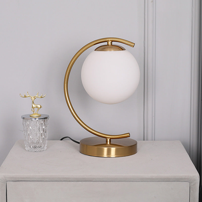 Milky Glass Ball Shade Nachttischlampe Einfachheit Single-Bulb-Tischlicht