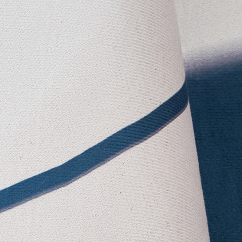 White Tone Trendy Rug Polyester Carpet Abstract Print Indoor Rug Anti-Slip Backing for Living Room