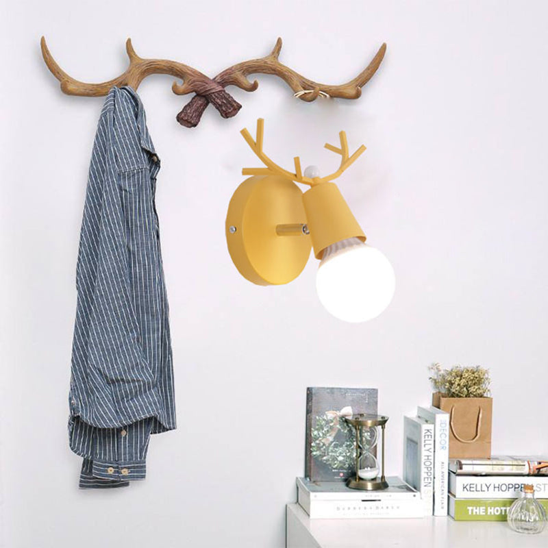 Unique Shade Wall Lighting Modern Nordic  Style Metal 1 Light Sconce Light in Pink and White