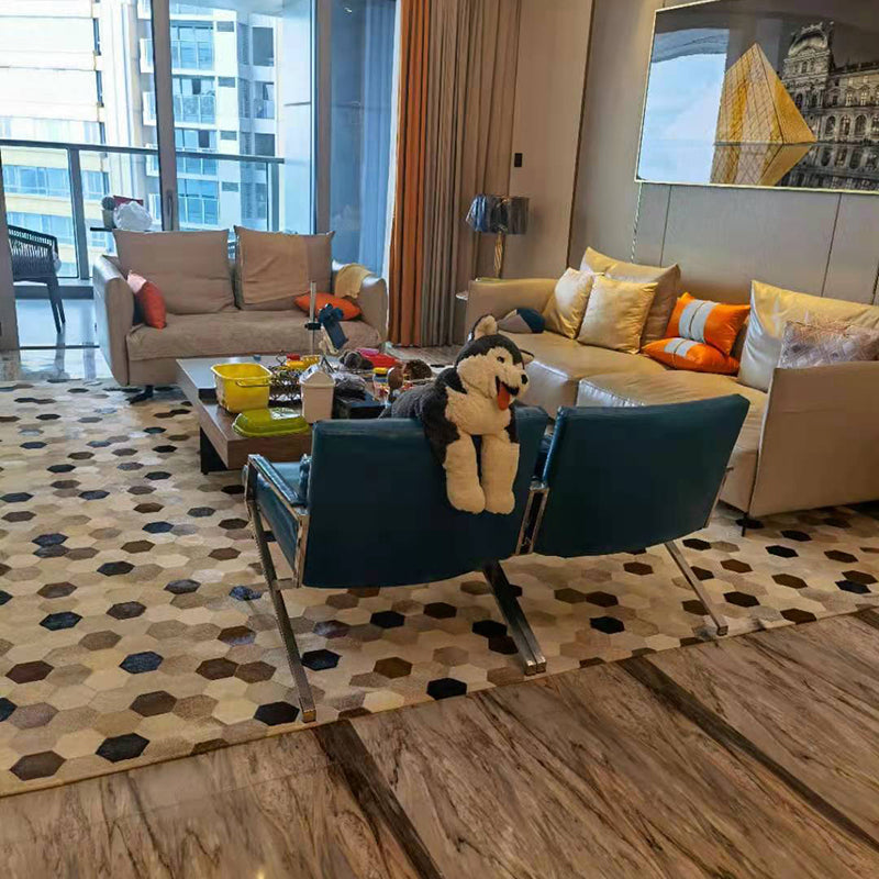 Beige Geometric Pattern Area Rug Cowhide Area Carpet Stain Resistant Rug for Home Decoration