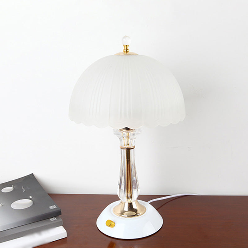 Lampada da tavolo a cupola in stile minimalista in vetro smerigliato per soggiorno singolo, lampada da notte in bianco