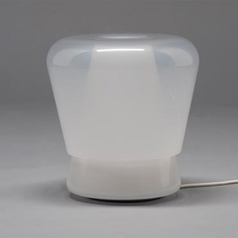 Nordic Creative Conical Tischlampe Glass Ein-Bulb-Schlafzimmer Nachtlicht