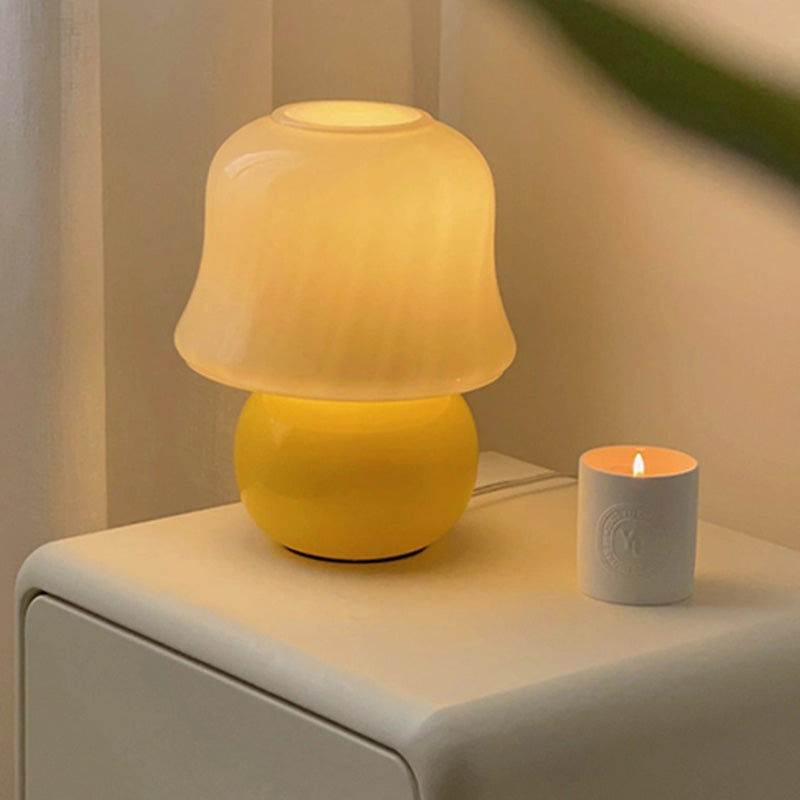 Ultra-modern Simplicity Mushroom Table Lamp Hand-Blown Glass Nightstand Lamp for Bedroom