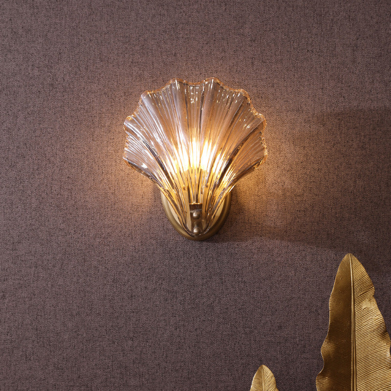 1 Bulb Wall Mount Light Traditionalist Bedroom LED Wall Sconce Lighting with Shell Clear Glass Shade