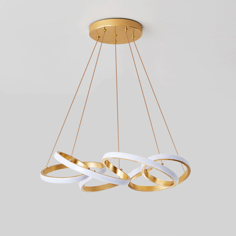 Curve senza soluzione di continuità il lampadario leggero moderno a soffitto acrilico a soffitto in oro