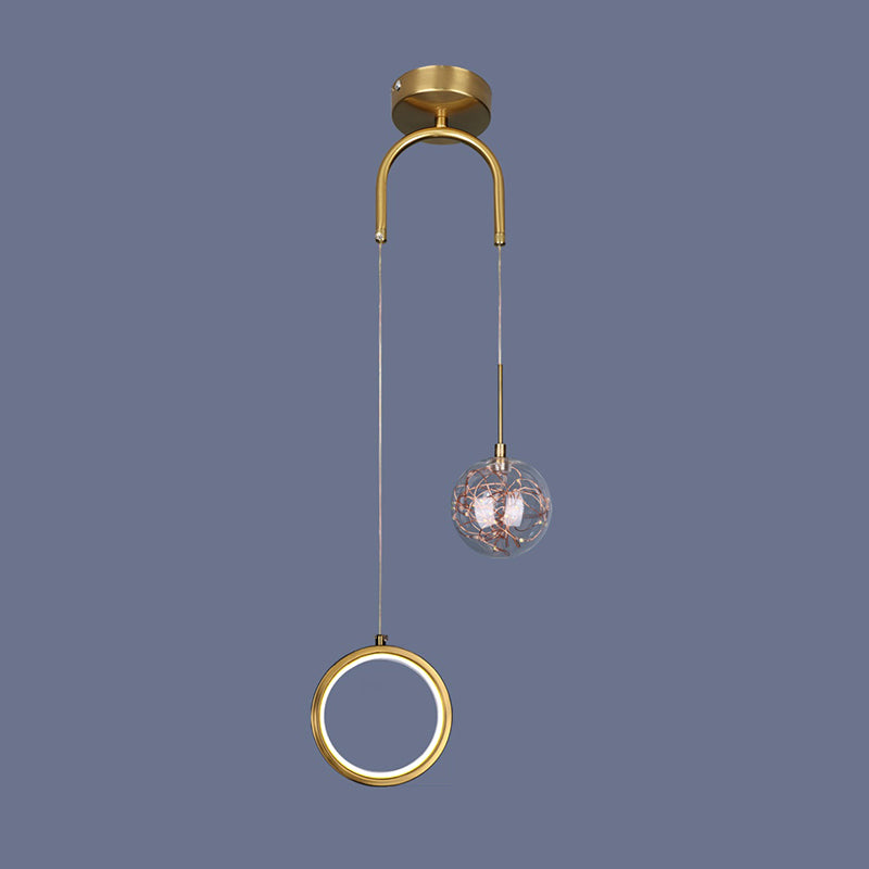 Verre contemporain circulaire et pendentif à la balle mené pour une salle à manger