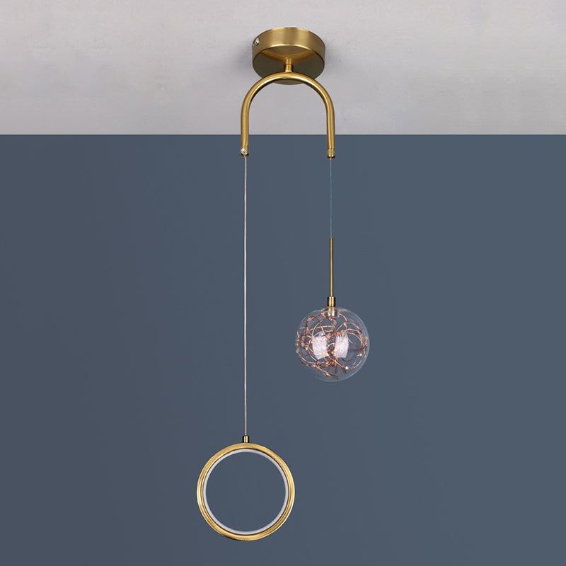 Verre contemporain circulaire et pendentif à la balle mené pour une salle à manger