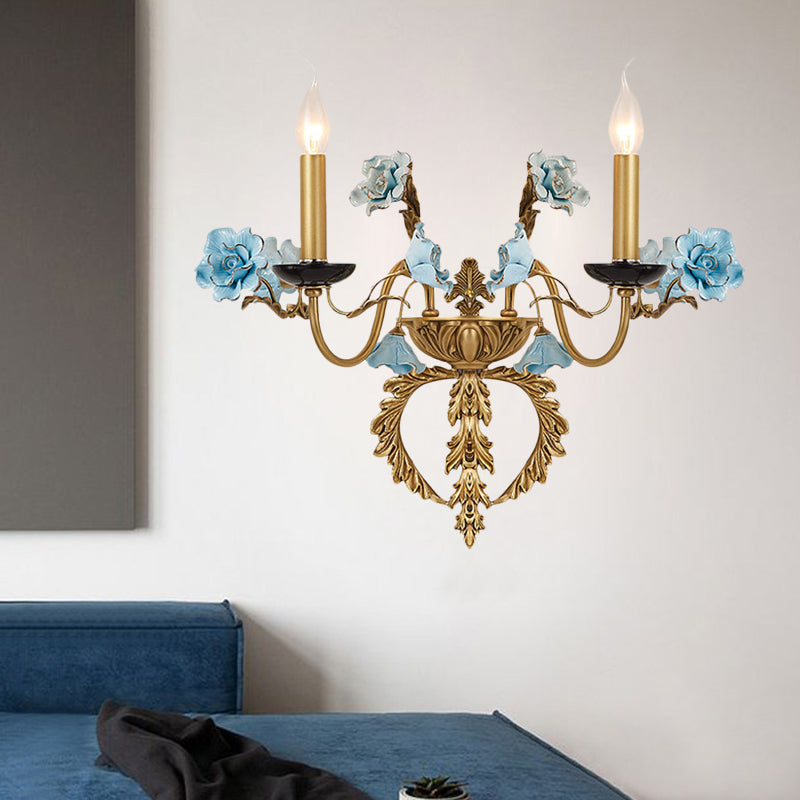 Blaue Wandleuchte mit gebogenem Arm, ländliches Metall, 2 Lichter, Wohnzimmerleuchte mit/ohne Schirm