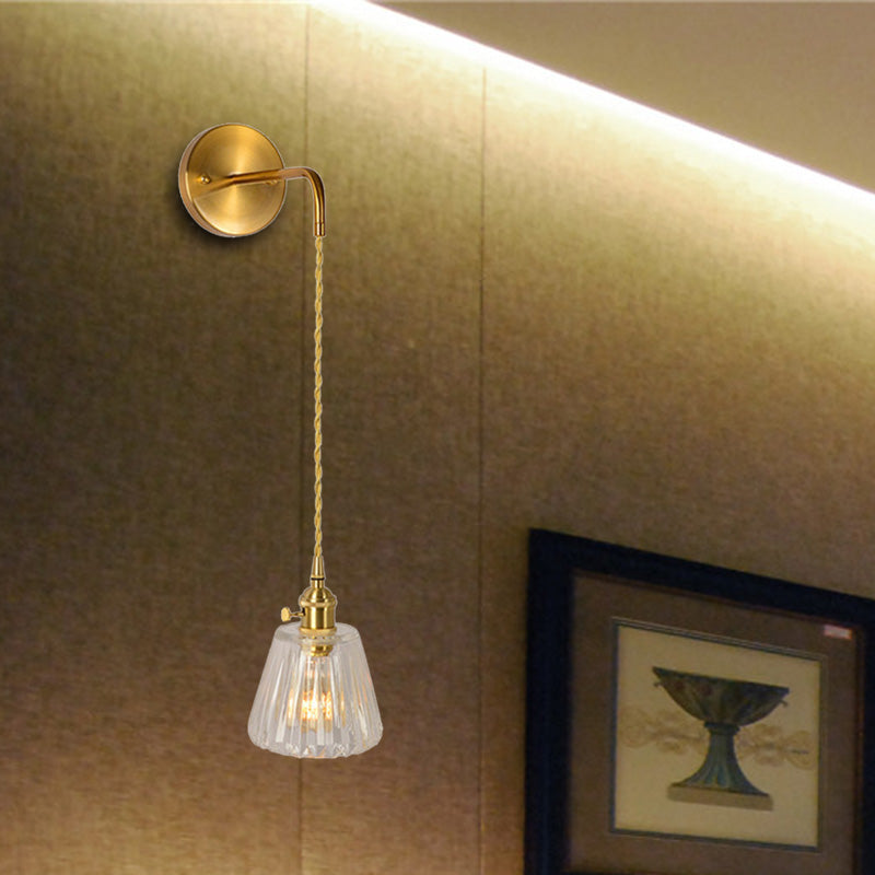 1 Light Wall Mount Lighting Traditional Dome/Cone Clear Prismatic Glass LED Sconce Light Fixture in Gold