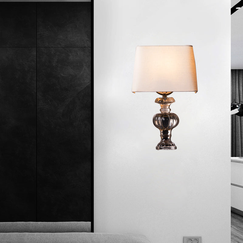 1 Light Wall Lighting Idea Minimalism Trapezoid Fabric Sconce Light in White for Bedroom