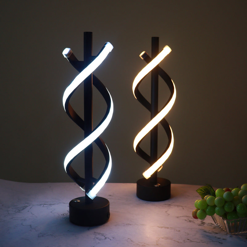 Semplicità Lampada da tavolo lineare ristorante metallico Luce notturna a LED in nero