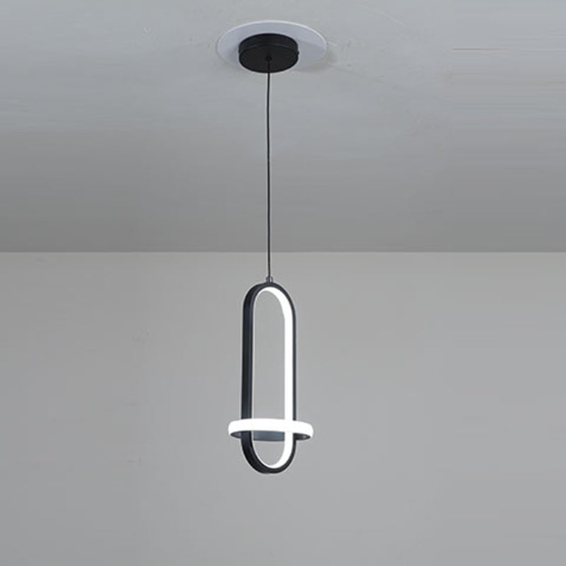 Aluminium LED Hanging Light dans un style concis moderne en fer forgé, une lumière suspendue géométrique avec une teinte en silicone