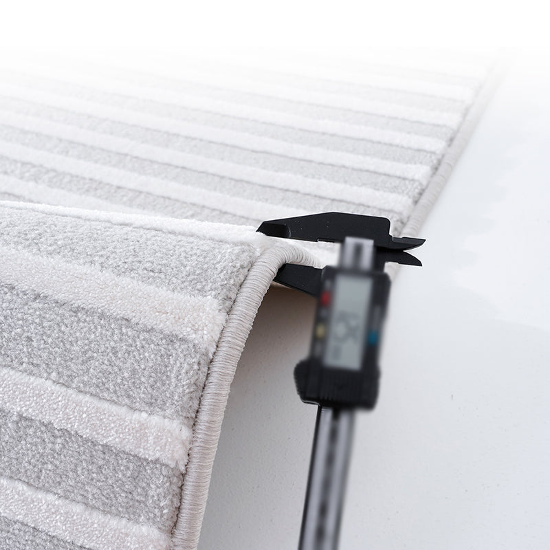 Fancy Grey Stripe Print Rug Polyester Modern Area Rug Easy Care Area Carpet for Living Room