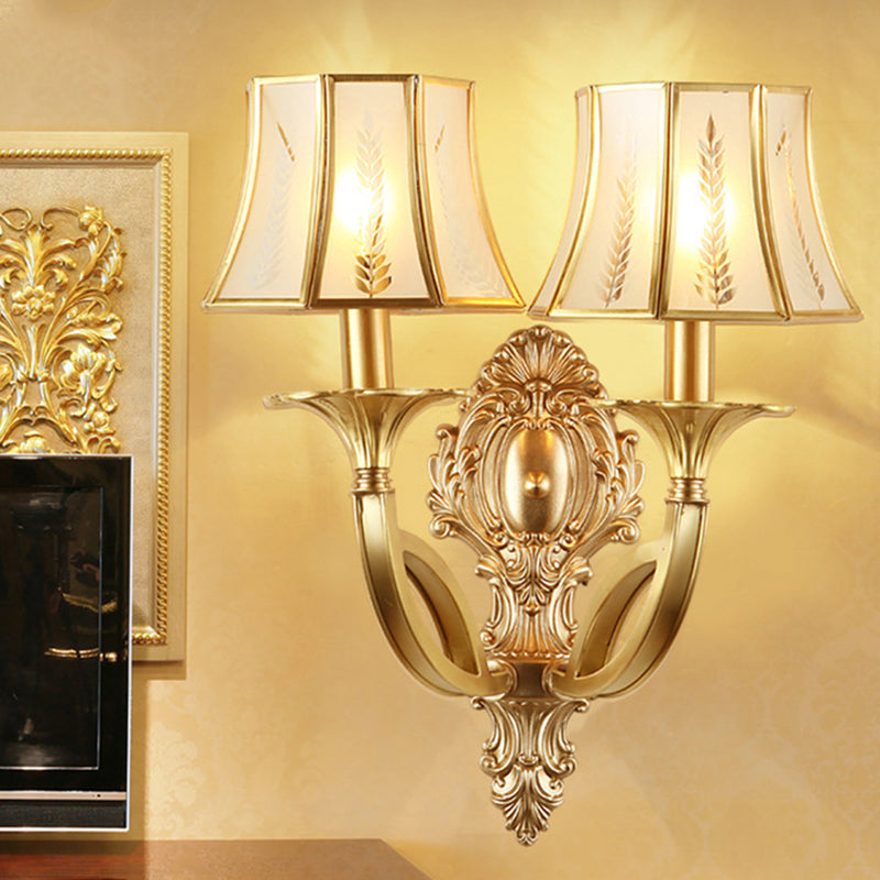 Lampada montata a parete a parete in giù in metallo vintage 1/2 head Sconce Light con tonalità di vetro opaco stampato