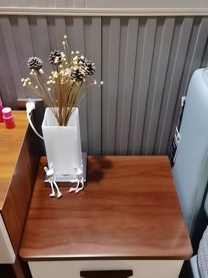 Lampada da tavolo con fiori e vasi Lampada da notte cromata a 1 luce in vetro bianco nordico con decorazioni floreali