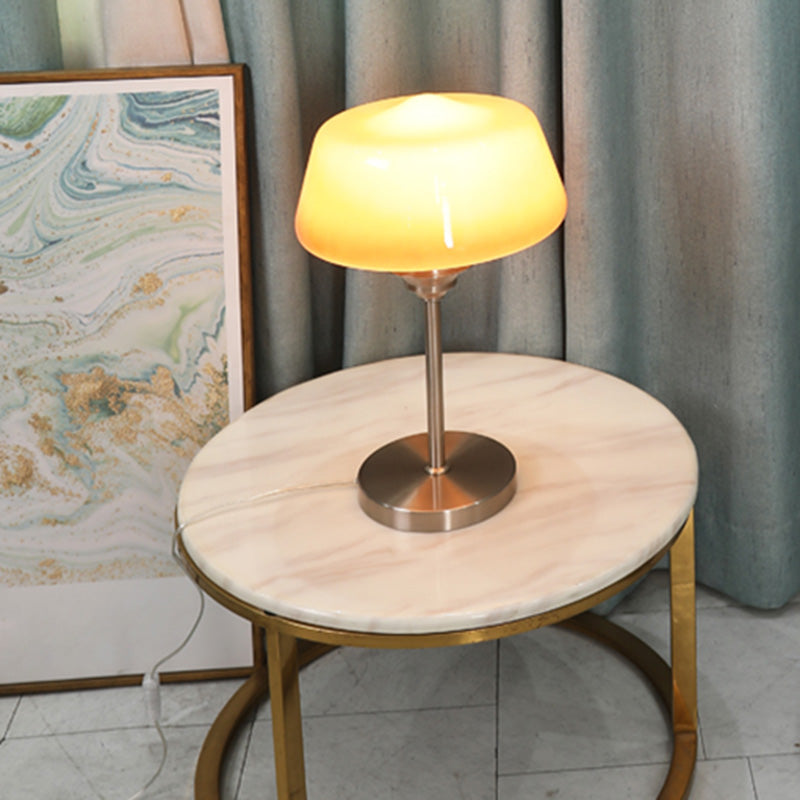Empire Shade Table Table Lampe nordique Satin Amber Verre 1 Head Living Room Table Light
