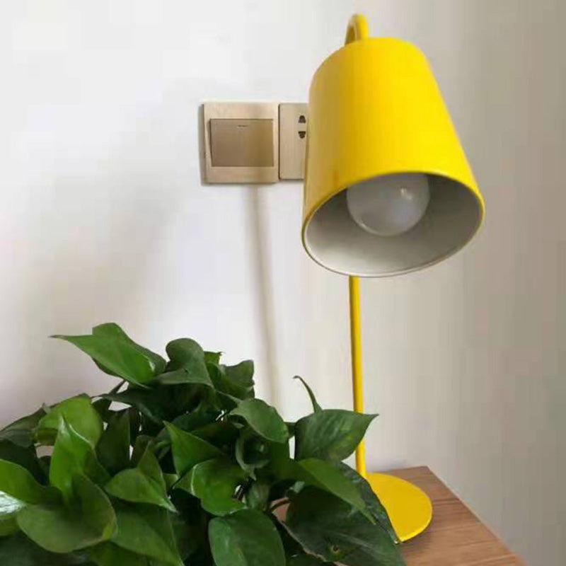 Cylindrical Bedside Reading Book Lamp Metal 1 Head Macaron Style Table Light