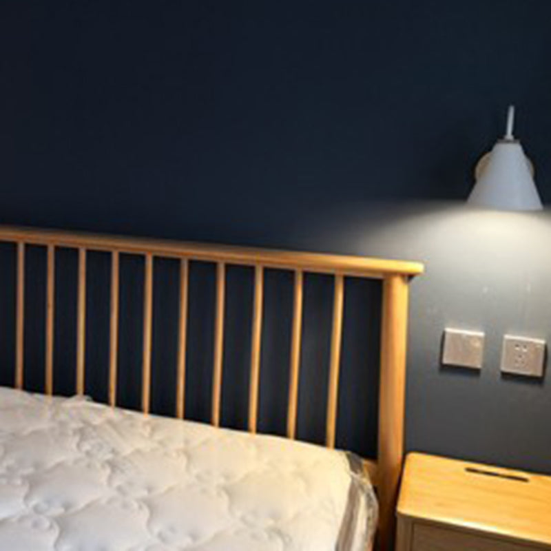 Lámpara de pared única de hierro forjado en moderna luz de pared de domo de madera de estilo conciso para espacios interiores