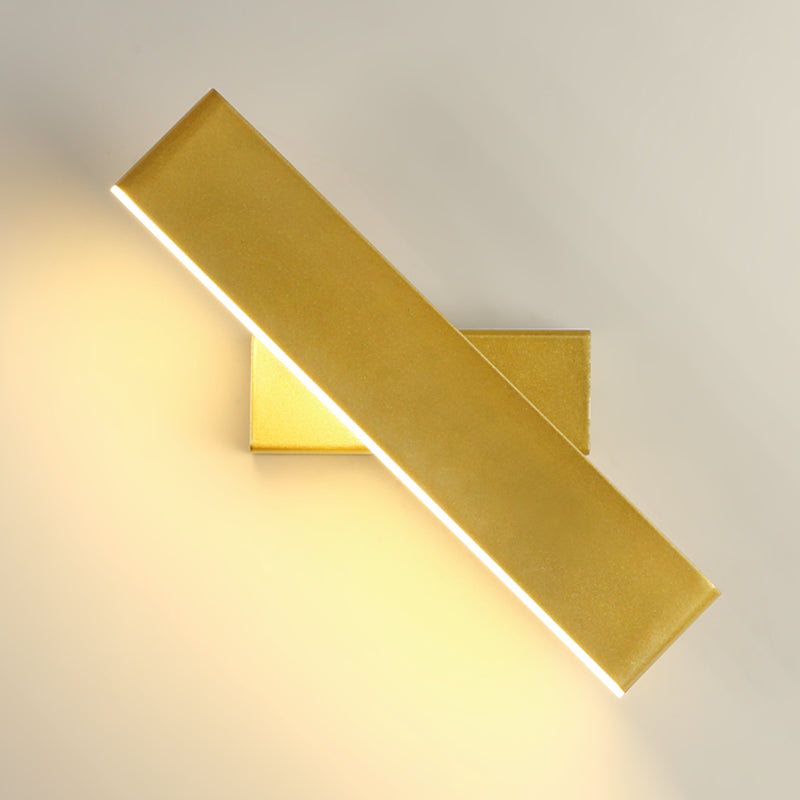 Lampada a parete a LED rettangolare acrilica in stile moderno in ferro battuto in ferro battuto con una parete per camera da letto