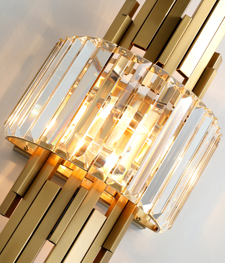 Pronzo della parete geometrica oro in lampada a parete in metallo in stile lussuoso moderno con tonalità di cristallo