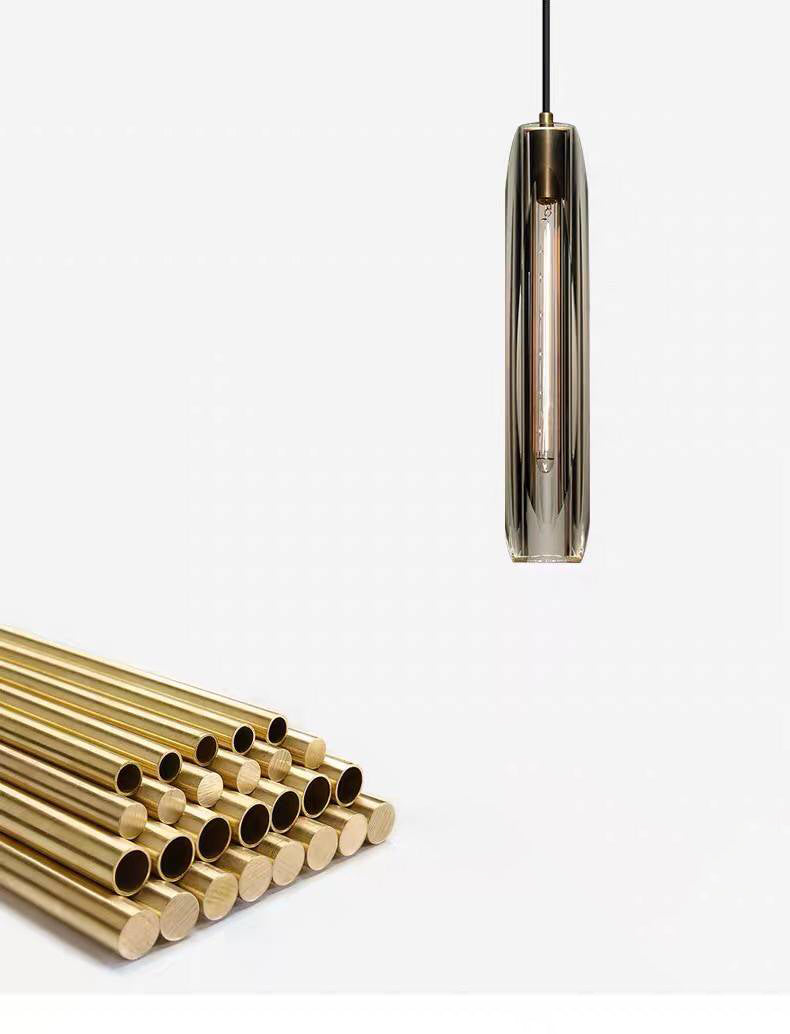 Lampe suspendue en or en or dans le pendentif en cuivre de style luxe moderne