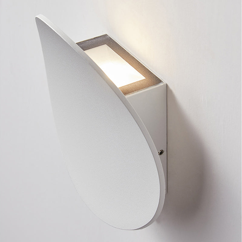 1-Light Wall Mounted Light Modern Style Bend Aluminum Wall Sconce Lamp in Black and White