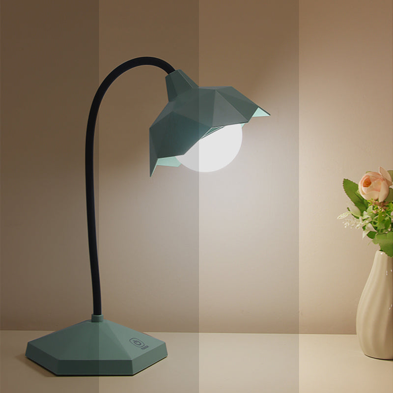 Tavola della camera da letto floreale luce in plastica in plastica lampada a LEAD LEAD con braccio flessibile