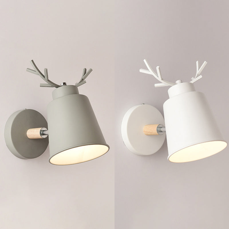 1-Light Unique Shade Wall Sconce Modren Nordic Macarons Style Metal Wall Lighting in White and Green