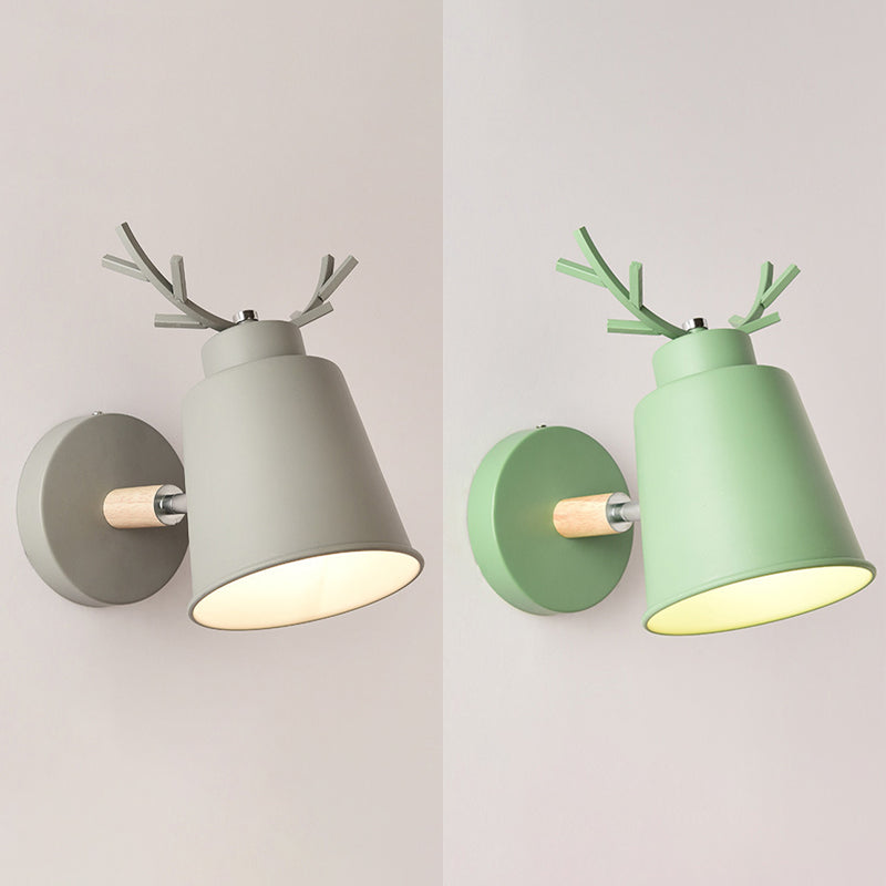 1-Light Unique Shade Wall Sconce Modren Nordic Macarons Style Metal Wall Lighting in White and Green