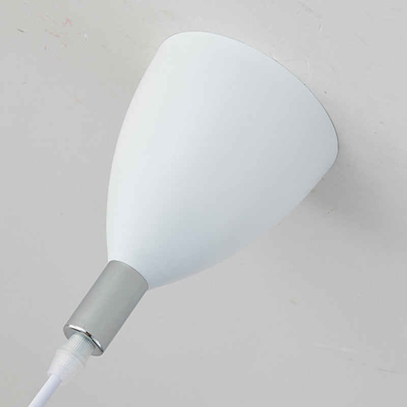 Salle d'éclairage de suspension en métal moderne à une lumière