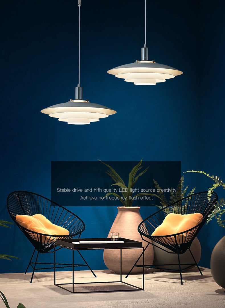 Salle d'éclairage de suspension en métal moderne à une lumière